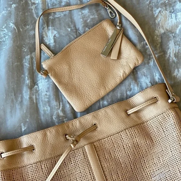 Vince Camuto/ 100 percent Leather Nude Jaxen Hobo - Picture 8 of 8